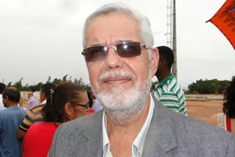 Jorge Solla lidera gastos com passagens aéreas entre deputados federais baianos