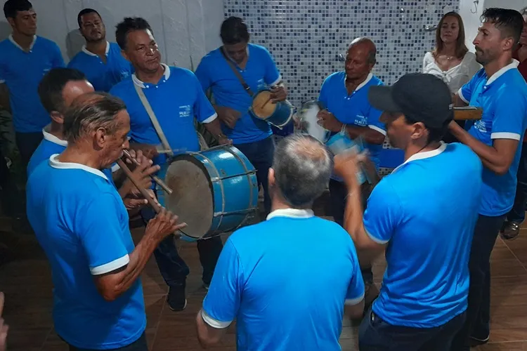 Grupo de Terno de Reis da Passagem mantém tradição há mais de 100 anos em Brumado