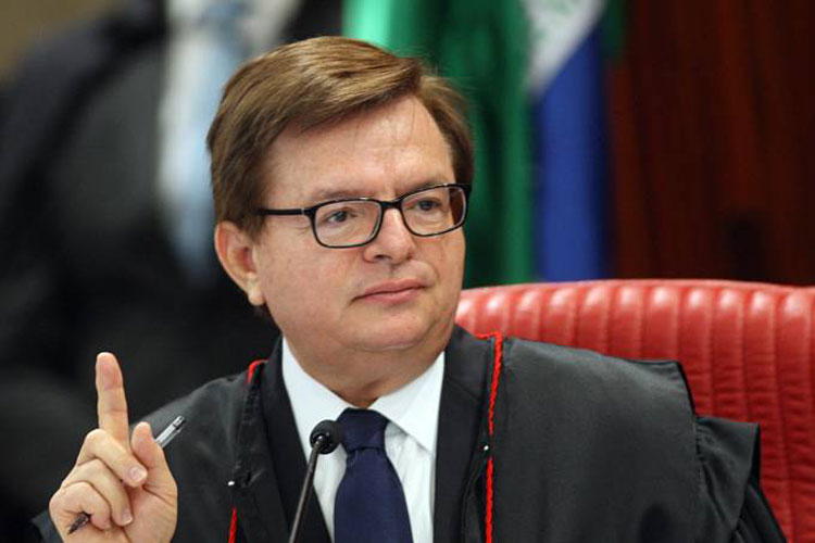 Ministro Herman Benjamin vota pela cassação da chapa Dilma-Temer