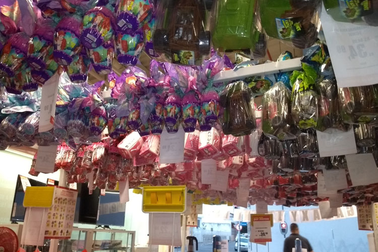 Chocolates e ovos de páscoa com mais sabor e diversão nos showrooms do comércio de Brumado