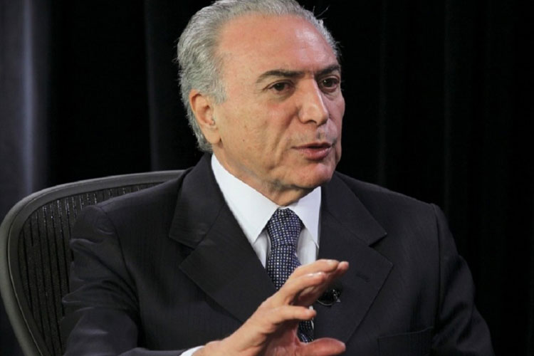 Rejeição a Temer recua para 62%, diz Datafolha