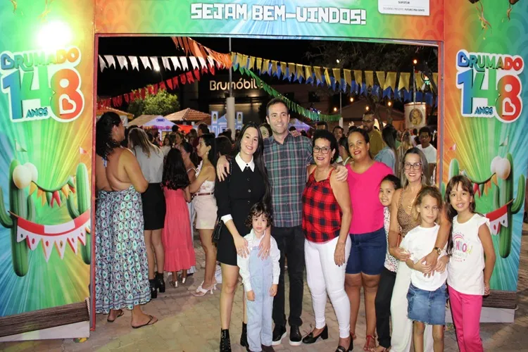 Arraial Kids: Prefeito faz abertura oficial dos festejos do aniversário de Brumado
