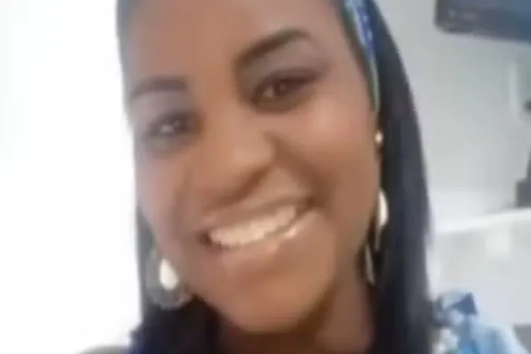 Dona de salão de beleza é morta a tiros ao sair para trabalhar em Salvador