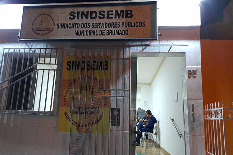 Brumado: Após 32 anos de existência, Sindsemb ganha sede própria