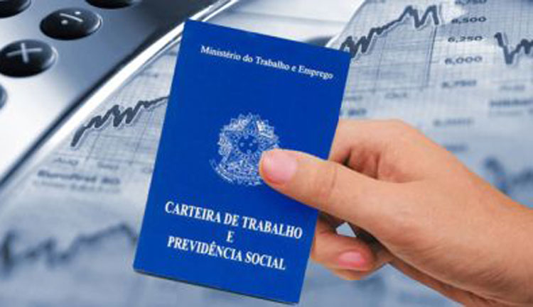 Covid-19: Brasil fecha 1,4 milhão de postos com carteira