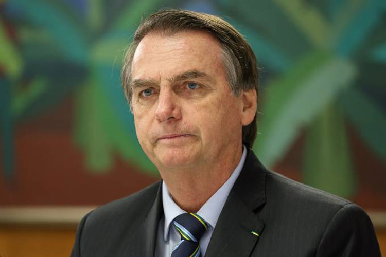 Levado a hospital após desconforto abdominal, Jair Bolsonaro passa bem