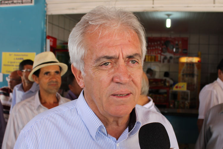 Senador Otto Alencar perde celular em evento com Lula em Salvador