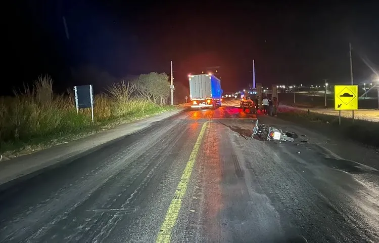 Motociclista de 41 anos morre após batida com caminhão em Barreiras
