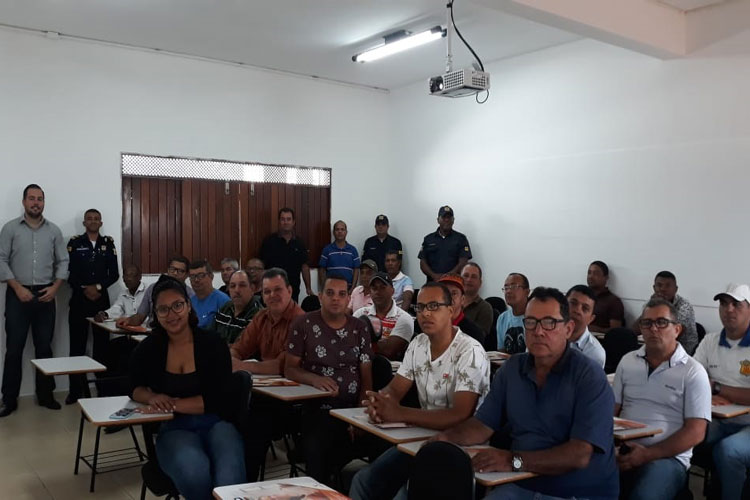 Palestra de gestão de segurança é administrada a guarda municipal de Brumado