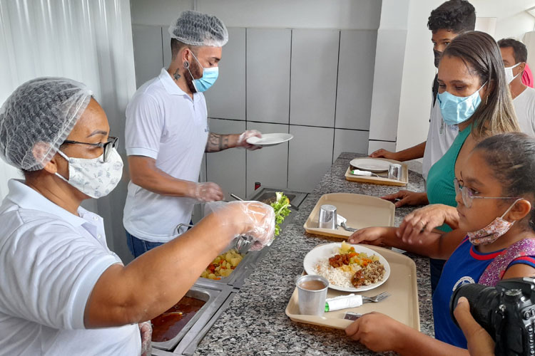 Prefeitura de Brumado autoriza consumo de refeições fora das dependências do Restaurante Popular