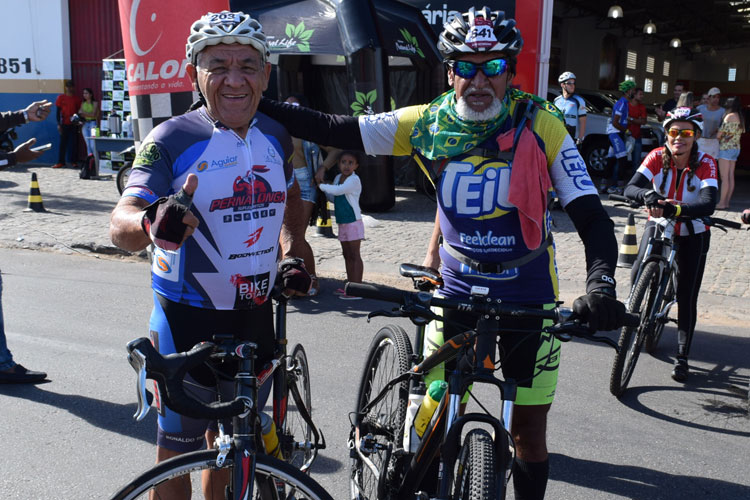 Vovôs do pedal fazem bonito na 19ª Corrida Ecológica Brumado a Rio de Contas