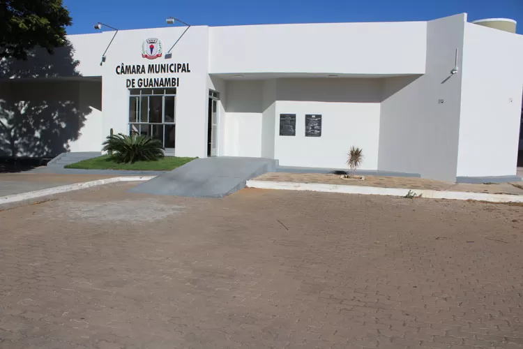 Vereadores de Guanambi querem convocar ex-assessor de imprensa da prefeitura municipal