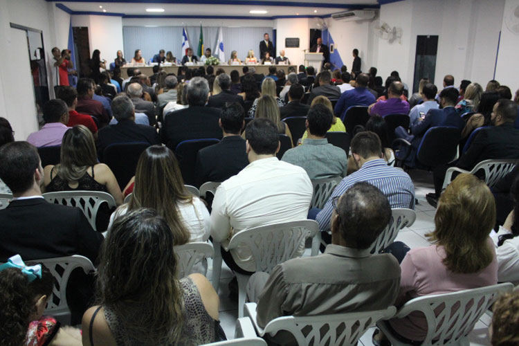 Brumado: Sessão solene marca posse de Kléber Lima Dias como presidente da 21ª Subseção da OAB