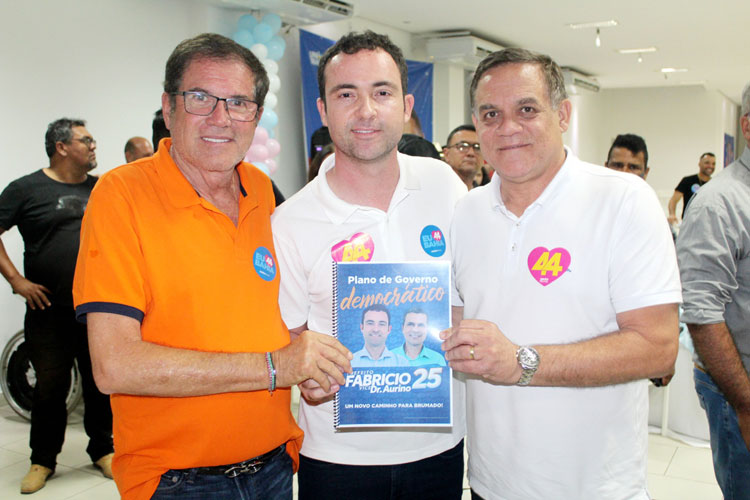 Fabrício recepciona Luciano Ribeiro e Zé Rocha visando projeto para o progresso de Brumado