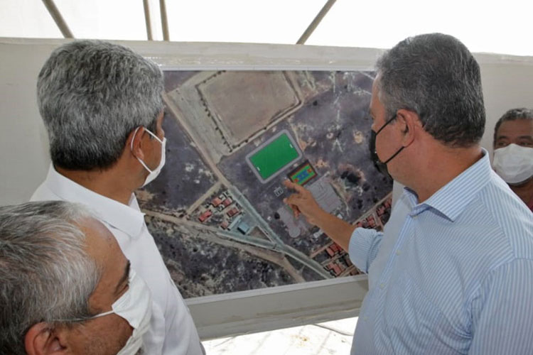 Caetanos: Rui Costa entrega estádio de futebol e autoriza novos investimentos