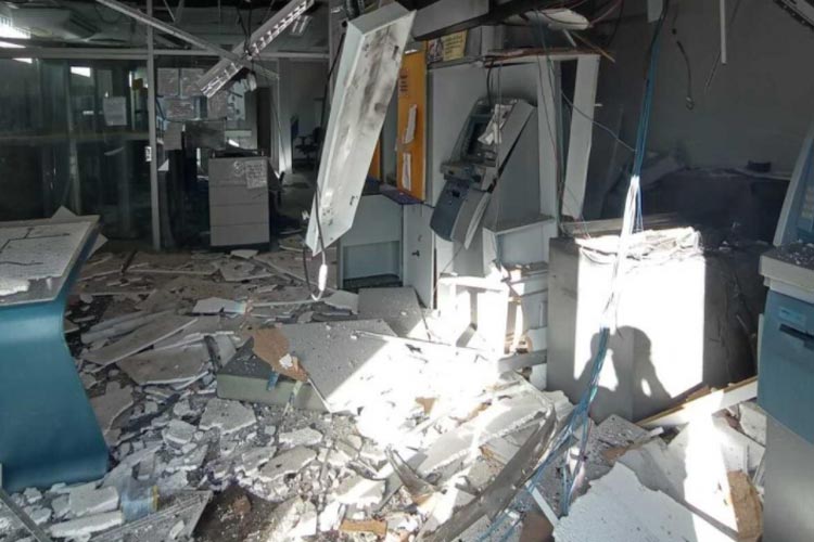 Agências bancárias são explodidas na cidade de Tanque Novo