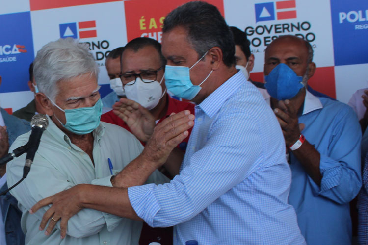 Prefeito de Brumado cobra do governador ampliação da barragem, hospital regional e retorno das aulas