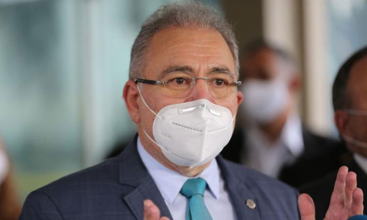 Ministro Marcelo Queiroga anuncia aplicação de terceira dose a partir do dia 15 de setembro