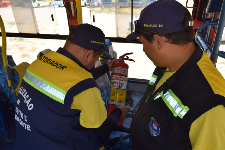 SMTT e 18ª Ciretran iniciam vistoria do transporte escolar de Brumado