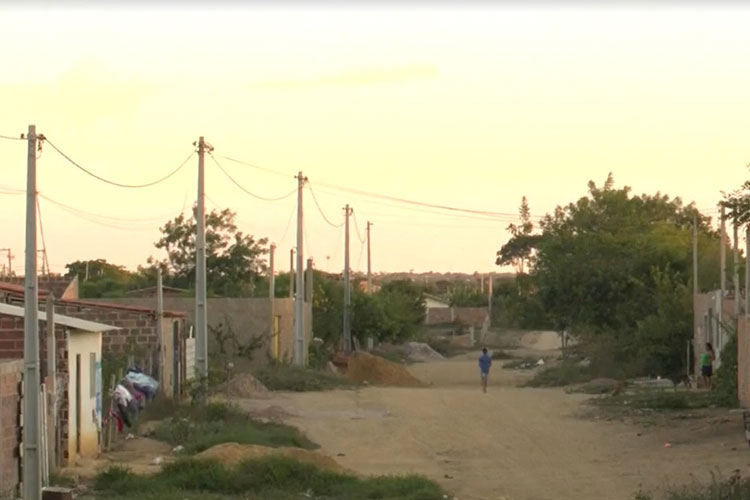 Moradores reclamam de falta de iluminação pública em ruas de Vitória da Conquista: 'A gente está às escuras'