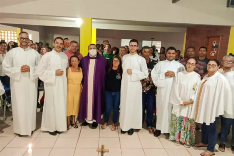 Paróquia realiza encontro com membros de comunidades na cidade de Caraíbas