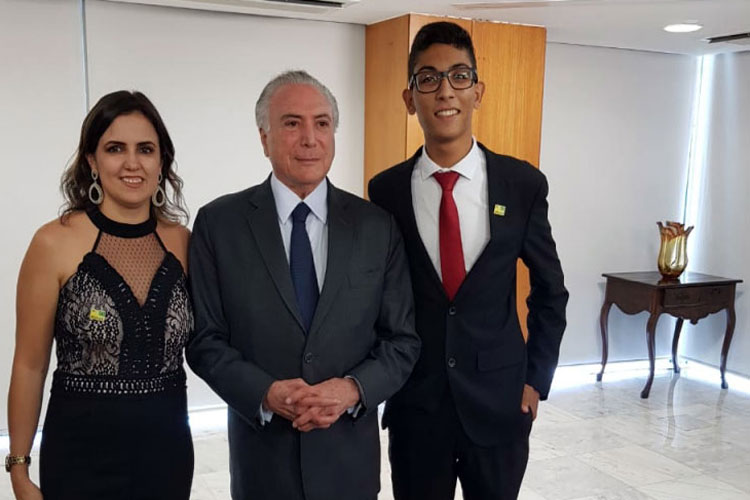 Jovem Cientista: Estudante de Caculé recebe prêmio em Brasília