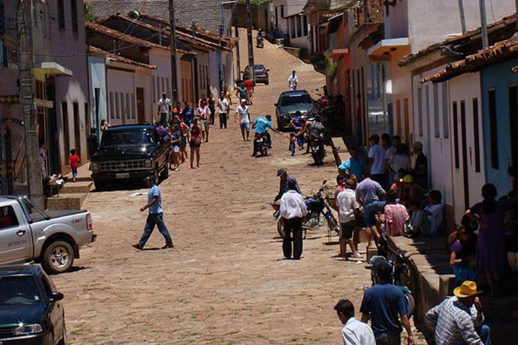 Comunidade em Rio de Contas mantém há três séculos casamentos consanguíneos