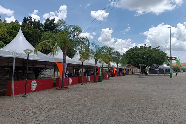 Carnaval de Paramirim será recheado de muitas atrações na praça e no balneário
