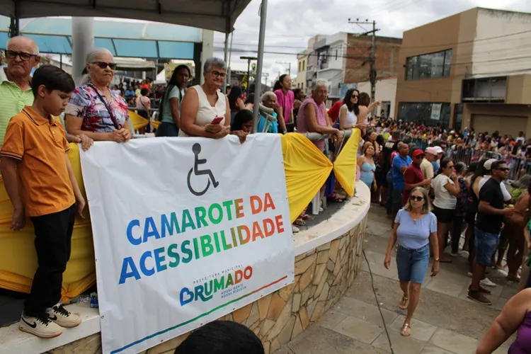 Camarote de acessibilidade garante dignidade aos deficientes no 7 de setembro em Brumado