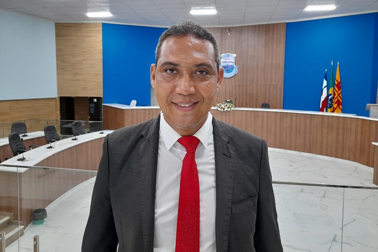 Vereador Renato Santos é eleito presidente da Câmara de Brumado