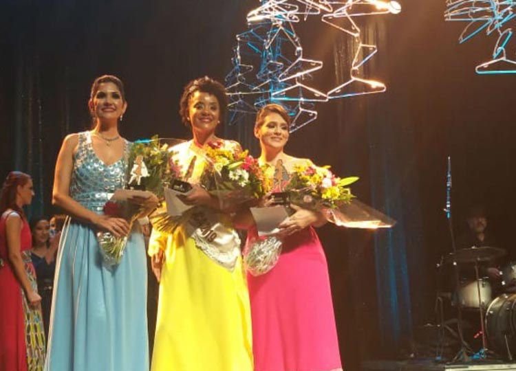 Após perder 40kg, funcionária pública vence concurso Miss Bariátrica 2019 em Salvador