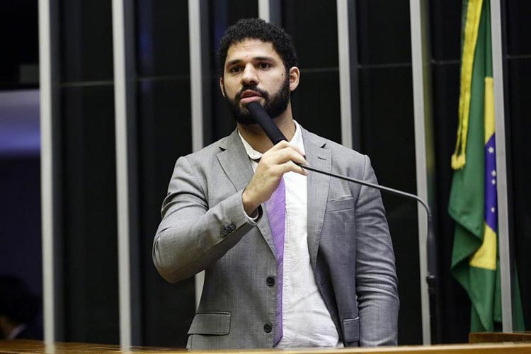 Deputado David Miranda vai propor impeachment de Bolsonaro