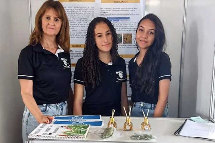 Estudantes de Malhada de Pedras desenvolvem produto natural que combate muriçocas