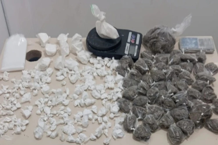 78ª CIPM apreende mais de 6 kg de drogas durante ação em Vitória da Conquista