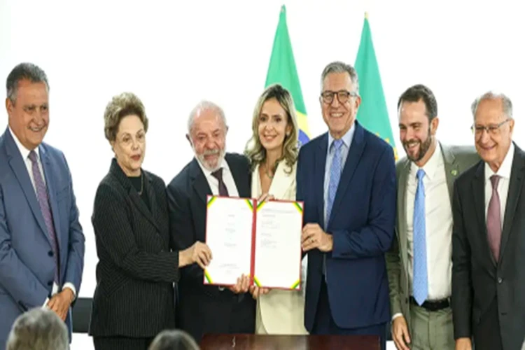 Governo federal vai construir primeiro hospital inteligente do SUS