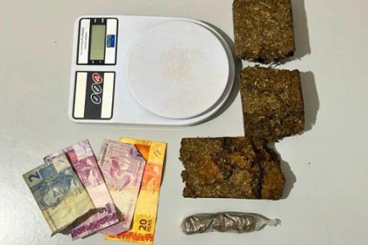 Rondesp Meio Oeste apreende 700 gramas de maconha em Riacho de Santana