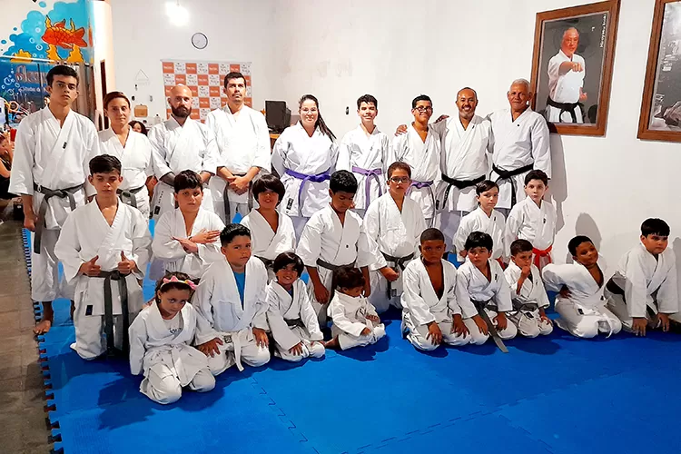 Brumado: Karatê ajuda sensei e família a superarem a perda do filho