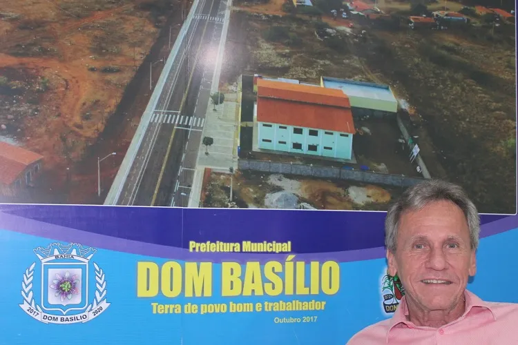 Prefeitura de Dom Basílio conclui pavimentação asfáltica de novo acesso ao município