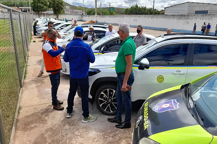 Brumado: SMTT realiza vistoria anual da frota de táxi e sinaliza para o 3º encontro da categoria