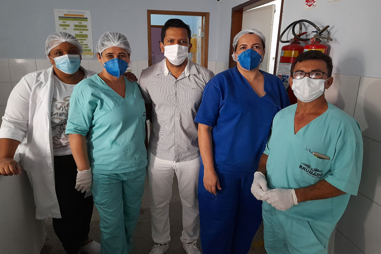 Brumado: Hospital Professor Magalhães Neto homenageia profissionais na semana da enfermagem