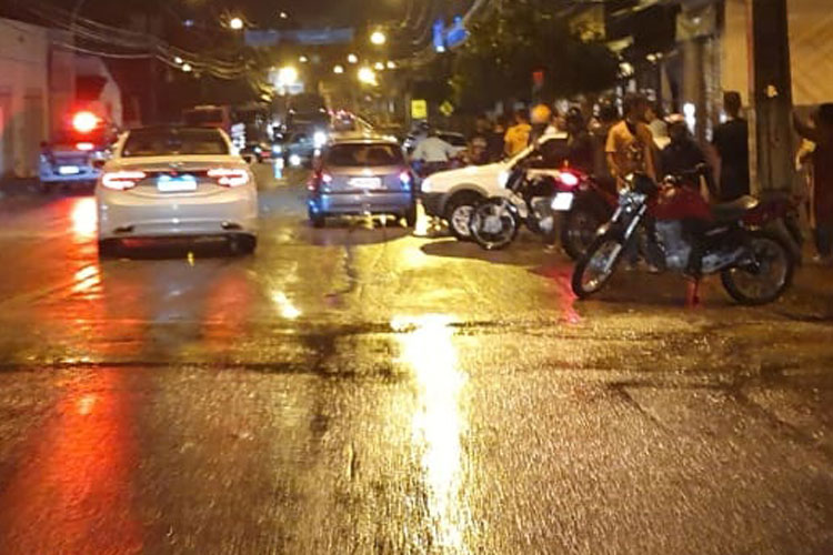 Homem é esfaqueado na Avenida Coronel Santos em Brumado