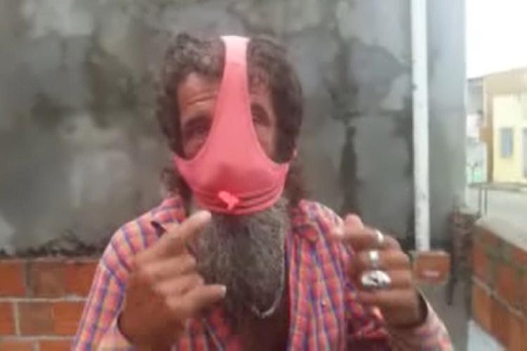 Ipiaú: Homem usa calcinha como máscara e é expulso de posto de saúde