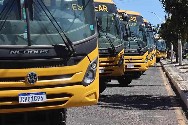 Guanambi investe quase R$ 12,5 milhões em nova frota de transporte escolar