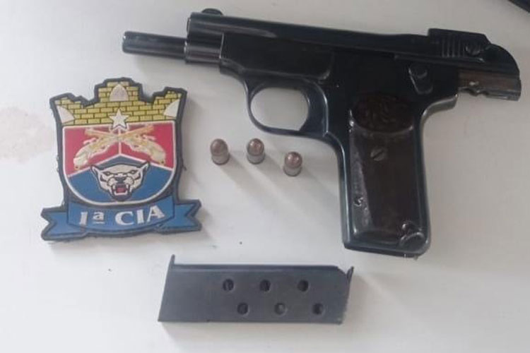 PM apreende arma de fogo em poder de idoso na cidade de Guanambi