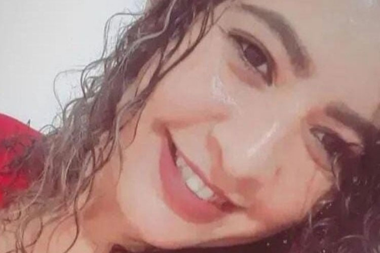 Mulher de 22 anos que queimou 85% do corpo com gasolina morre no Hospital de Brumado