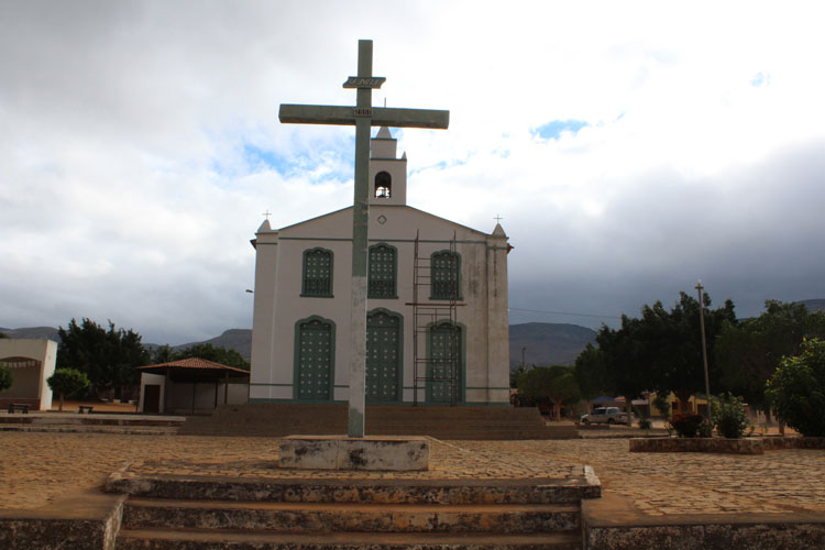 Criança de 2 anos é atropelada por menor que pilotava motocicleta em Dom Basílio