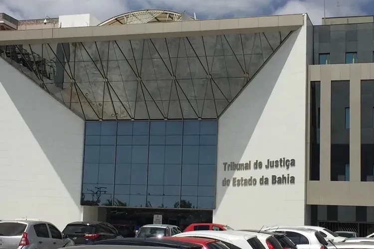 Advogado é condenado a indenizar juiz em R$ 15 mil na cidade de Malhada
