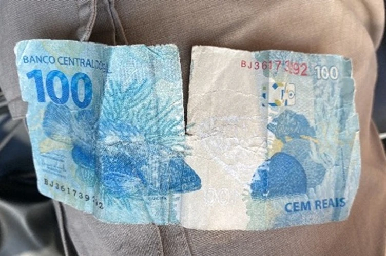 Homem usa nota falsa de R$ 100 para comprar refrigerante em bar de Guanambi