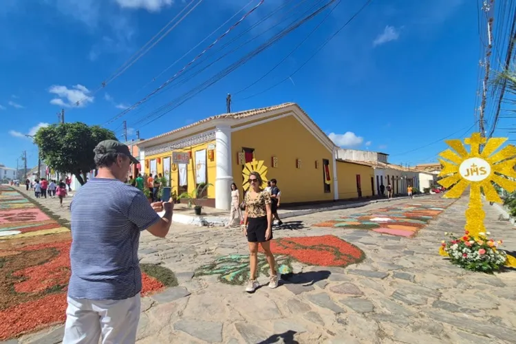 Celebrações de Corpus Christi movimentam turismo religioso em Rio de Contas