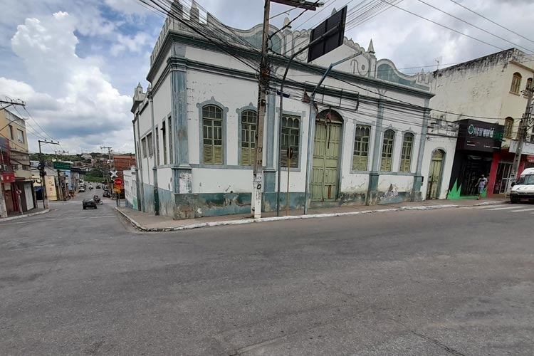 Brumado: Prédio da Biblioteca Jarbas Passarinho passa por reforma para ampliar Escola Sheilla Barreto